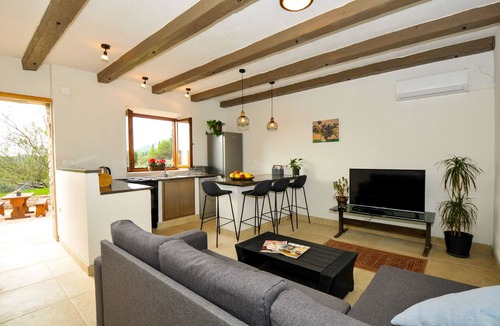 Pupnat Villa | Fig Tree Villa - A traditional stone villa set in an olive grove