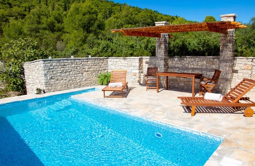 Pupnat Villa | Fig Tree Villa - A traditional stone villa set in an olive grove