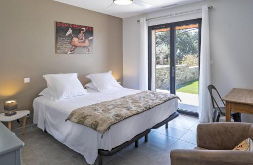 Beaumes-de-Venise Villa | Figuiers