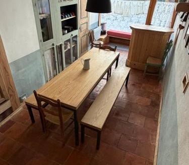 Le Monastier-sur-Gazeille Bed & Breakfast | File dans ta chambre !