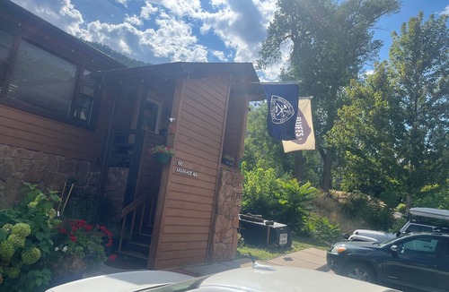 Lower Arapahoe House | FILM YOUR BRAND IN THE OUTDOORS AT THE SEEDS OF SUNDANCE CABIN ON BOULDER CREEK.