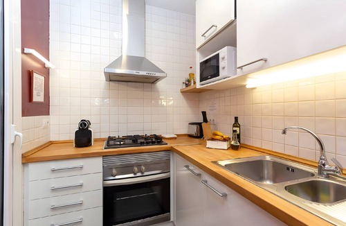 La Nova Esquerra de l'Eixample Apartment | Filmoteca Sarria 1- wifi, quiet, bright & comfi