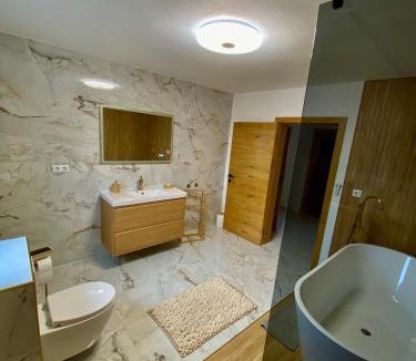 Licko Lesce Apartment | Filuma Suite - Gacka River