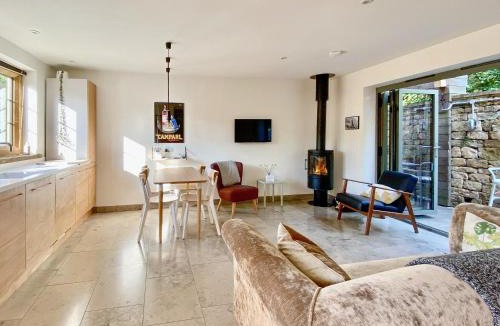 Banbury House | Finch Cottage