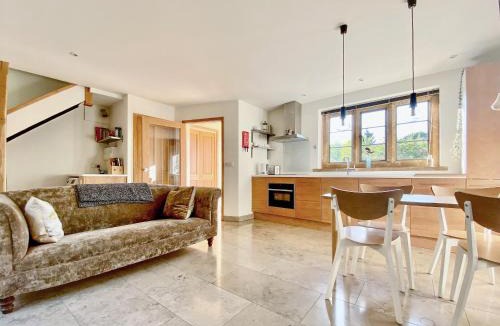 Banbury House | Finch Cottage