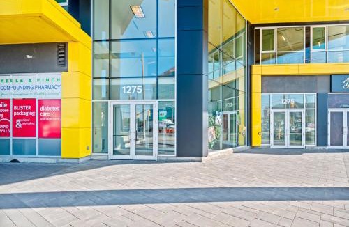 York University Heights Hotel | Finch West Residence Suites - Hotel DUKE