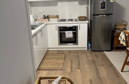 Clayton House | Finches Cottage