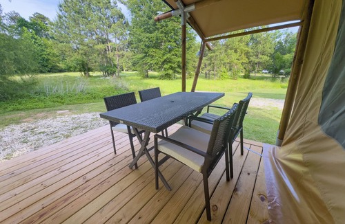 Onalaska RV Rental | Find a Gentle, Cozy Retreat Beside Lake Livingston