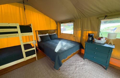 Onalaska Other | Find a Gentle, Cozy Retreat Beside Lake Livingston