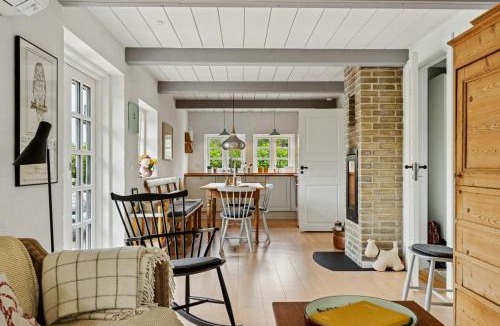 Humble House | Find Peace In Charming Home Close To Nature