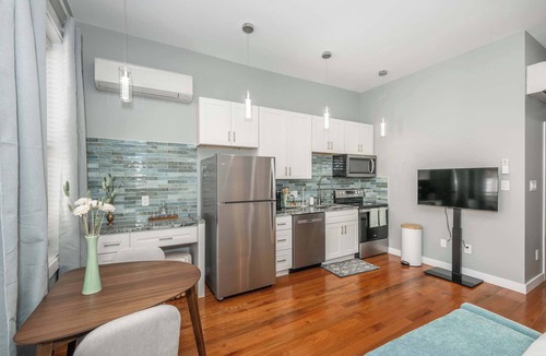 Over-the-Rhine Apartment | Findlay Market Suites – 4 in 1!