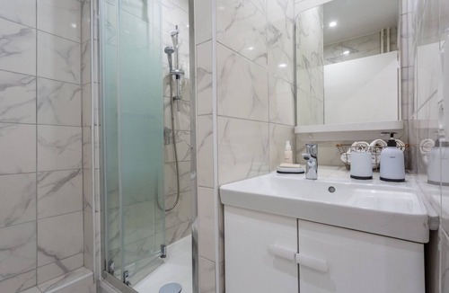 Parc aux lievres Apartment | FineLine - Grand appartement pour 8 voyageurs