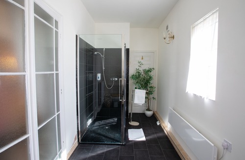 Binfield Hotel | Fines Bayliwick Hotel