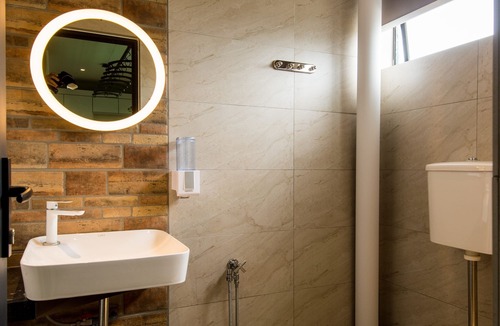 Taman Kota Laksamana Hotel | Finess Basic Hotel