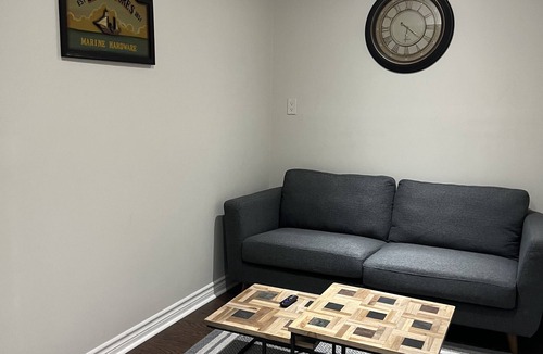 Milton House | Finest BR Free Parking/Wifi TV Shared Suite