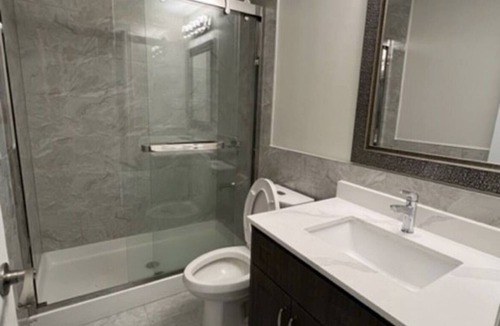 Milton House | Finest BR Free Parking/Wifi TV Shared Suite
