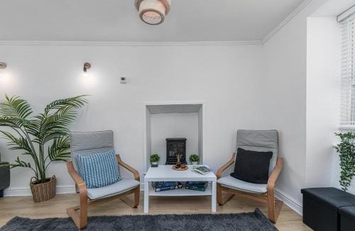 Rhiwbryfdir House | Finest Retreats - The Moelwyn