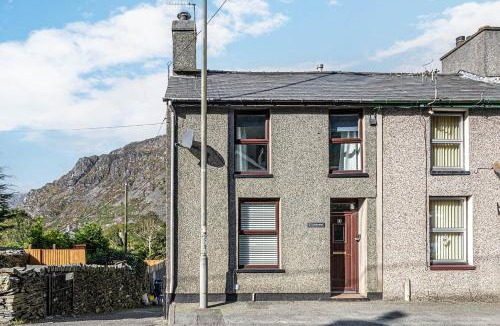 Rhiwbryfdir House | Finest Retreats - The Moelwyn