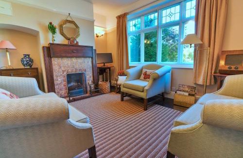 Ault Hucknall House | Finest Retreats - Bryn Tor