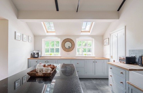 Huntingdon Cottage | Finest Retreats | Conker Tree House