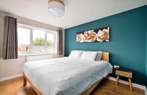 Kington House | Finest Retreats - Elizabeth House