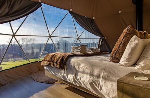 Chiddingstone Hoath Ski Chalet | Finest Retreats - Knole Luxury Dome