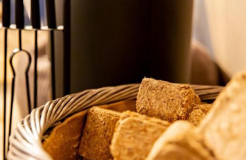 Chiddingstone Hoath Ski Chalet | Finest Retreats - Knole Luxury Dome