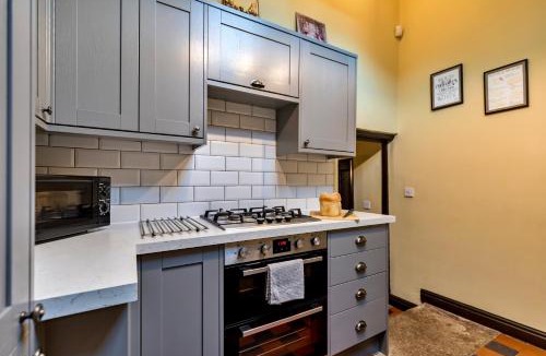 Tunstall House | Finest Retreats - Spring Cottage