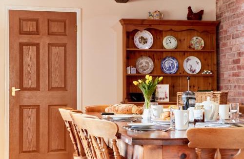 Dalbury Lees House | Finest Retreats - Willow Barn