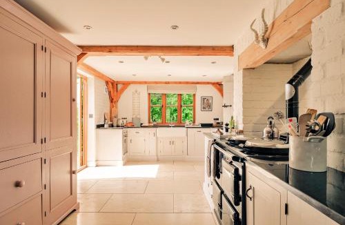 Beckford House | Finest Retreats - Windfall Cottage