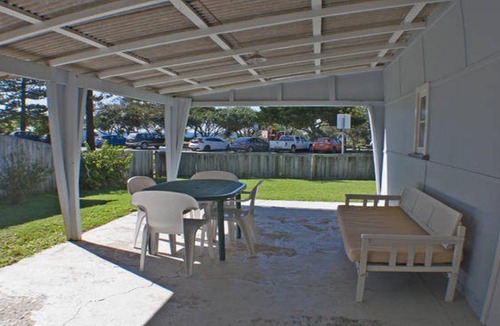 Fingal Head Apartment | Fingal Beach Shack by Kingscliff Accommodation