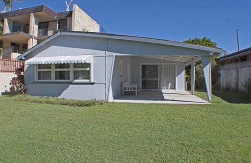 Fingal Head Apartment | Fingal Beach Shack by Kingscliff Accommodation