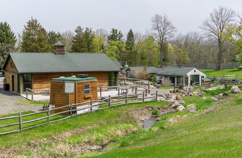 Ithaca Apartment | Finger Lakes Cottage at New Park - sleeps up to 4, dog friendly