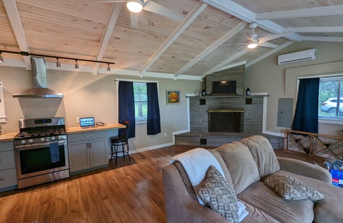 Geneva Cottage | Finger Lakes Cottage Getaway
