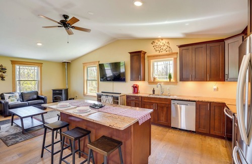 Phoenix Cottage | Finger Lakes Getaway w/Deck: On-site ATV Trails!