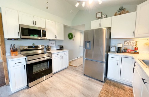 Van Etten Apartment | Finger Lakes Sunset View near Ithaca and Watkins Glen
