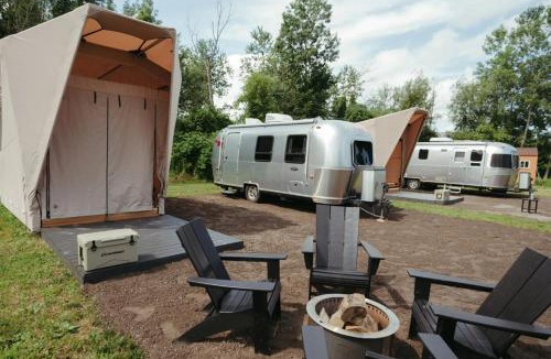 Sodus Hotel | Finger Lakes Treehouse