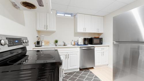 Ajax Apartment | Finished 2 BR Apartment in an Upscale Area of Ajax