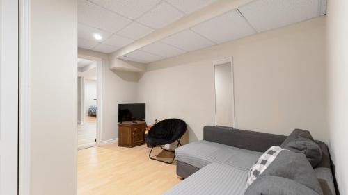 Ajax Apartment | Finished 2 BR Apartment in an Upscale Area of Ajax