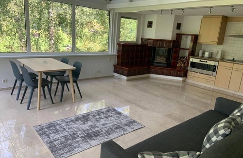 Zweisimmen Apartment | Finkenwiese Suite - with billiard and sun room