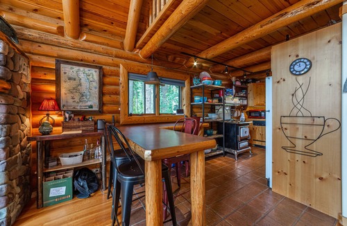 Finley Point Cabin | Finley Point Retreat