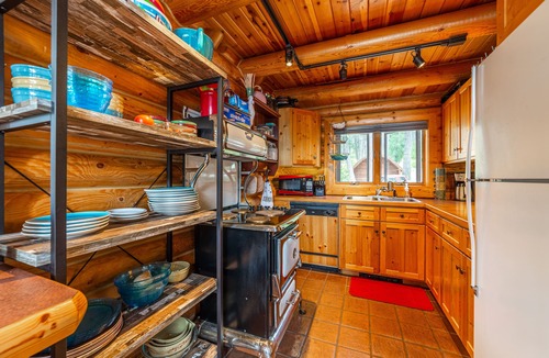 Finley Point Cabin | Finley Point Retreat