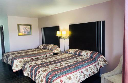 St. James Hotel | Finn's 66 Motel