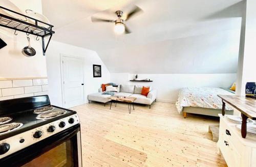 Alma Apartment | Finn's Studio, Fundy Park