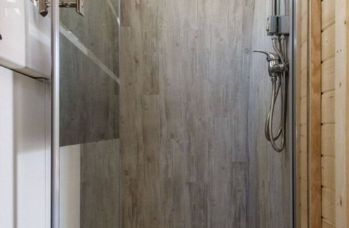 Flocourt Bed & Breakfast | FINNISH Pod Cottage - Le petit flo