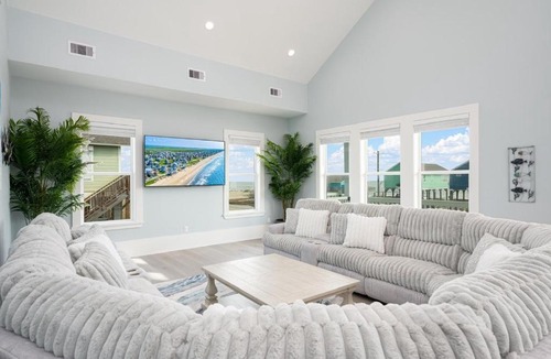 Port Bolivar House | Fins & Feathers home