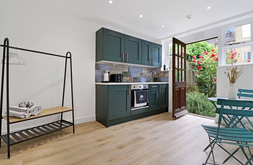 Brownswood Hotel | Finsbury Park Studios