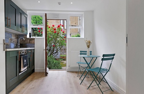 Brownswood Hotel | Finsbury Park Studios