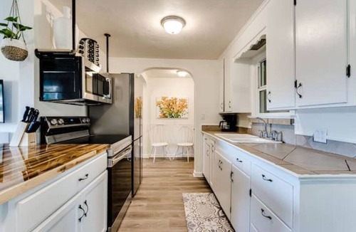 Bethel-Danebo House | Fir-Grove Retreat-Stylish Home in Tranquil Setting