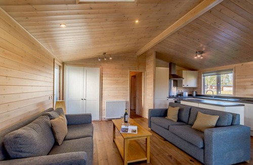 Carlton Miniott Cabin | Fir Tree Waterside Spa, Thirsk